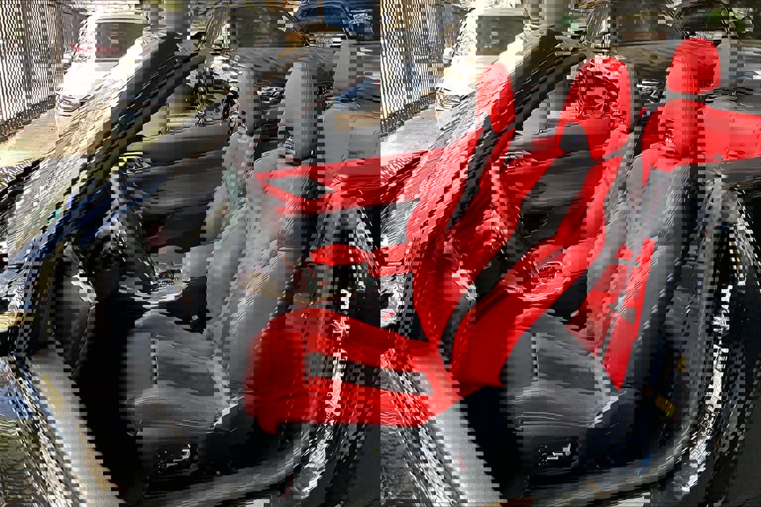 Used 2022 BMW M4 xDrive Competition w/ Executive Package image 7