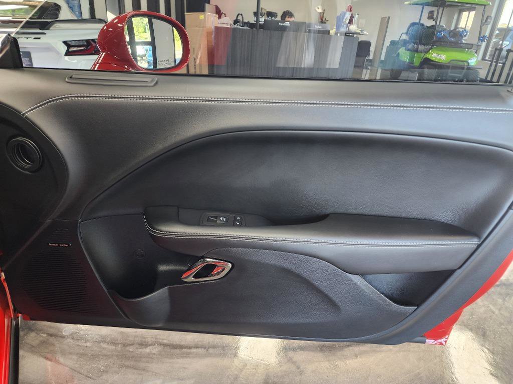 Used 2020 Dodge Challenger SRT Hellcat image 9