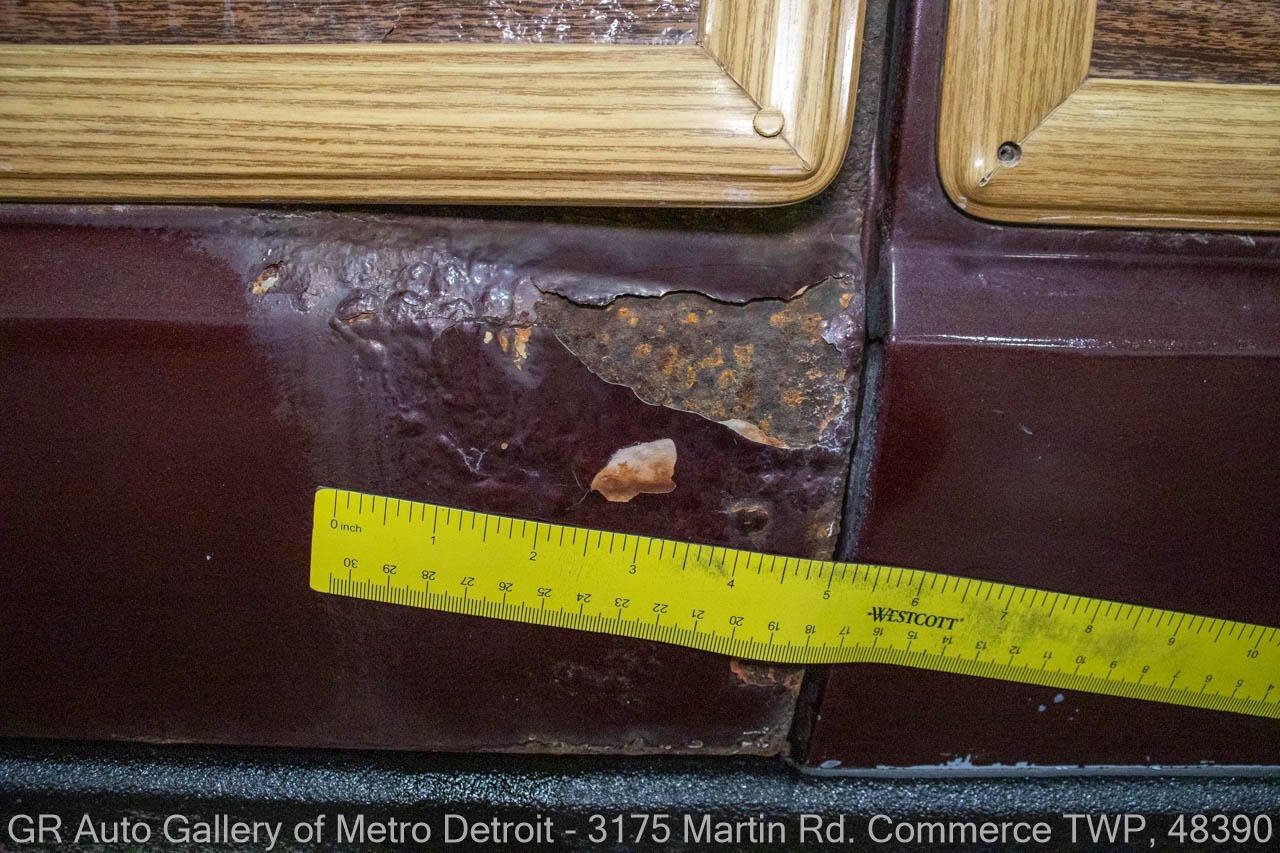 Used 1988 Jeep Grand Wagoneer image 39