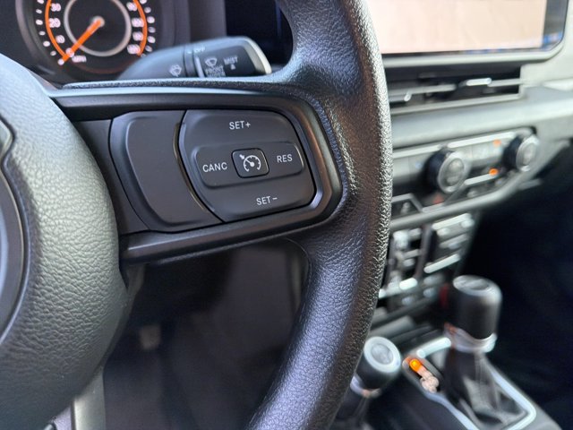 Used 2025 Jeep Gladiator Sport AWD/4WD image 21