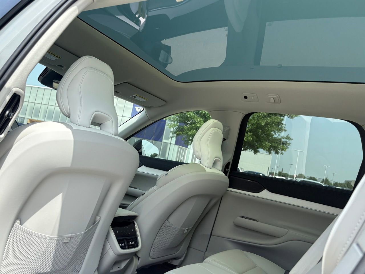New 2026 Volvo EX90 Plus RWD image 20