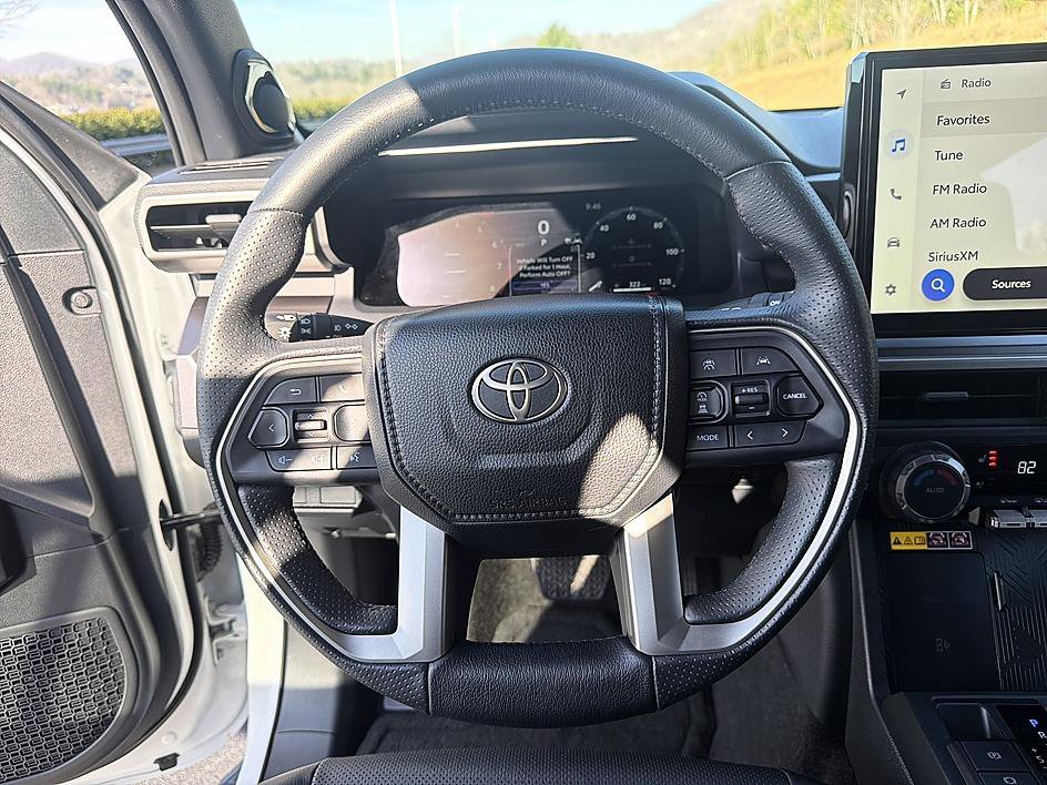 Used 2025 Toyota 4Runner TRD Off-Road Premium image 13