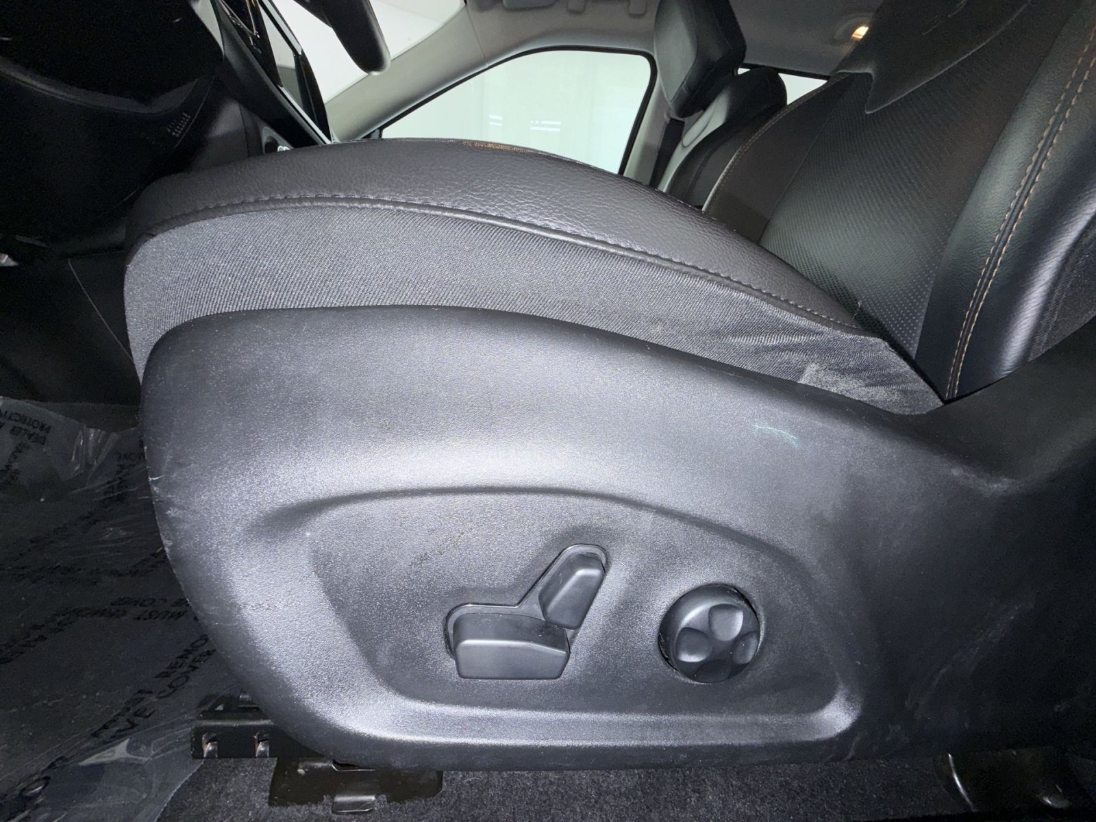 Used 2018 Jeep Compass Limited AWD/4WD image 14