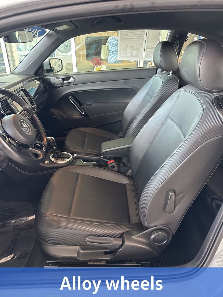 Used 2018 Volkswagen Beetle 2.0T S image 11