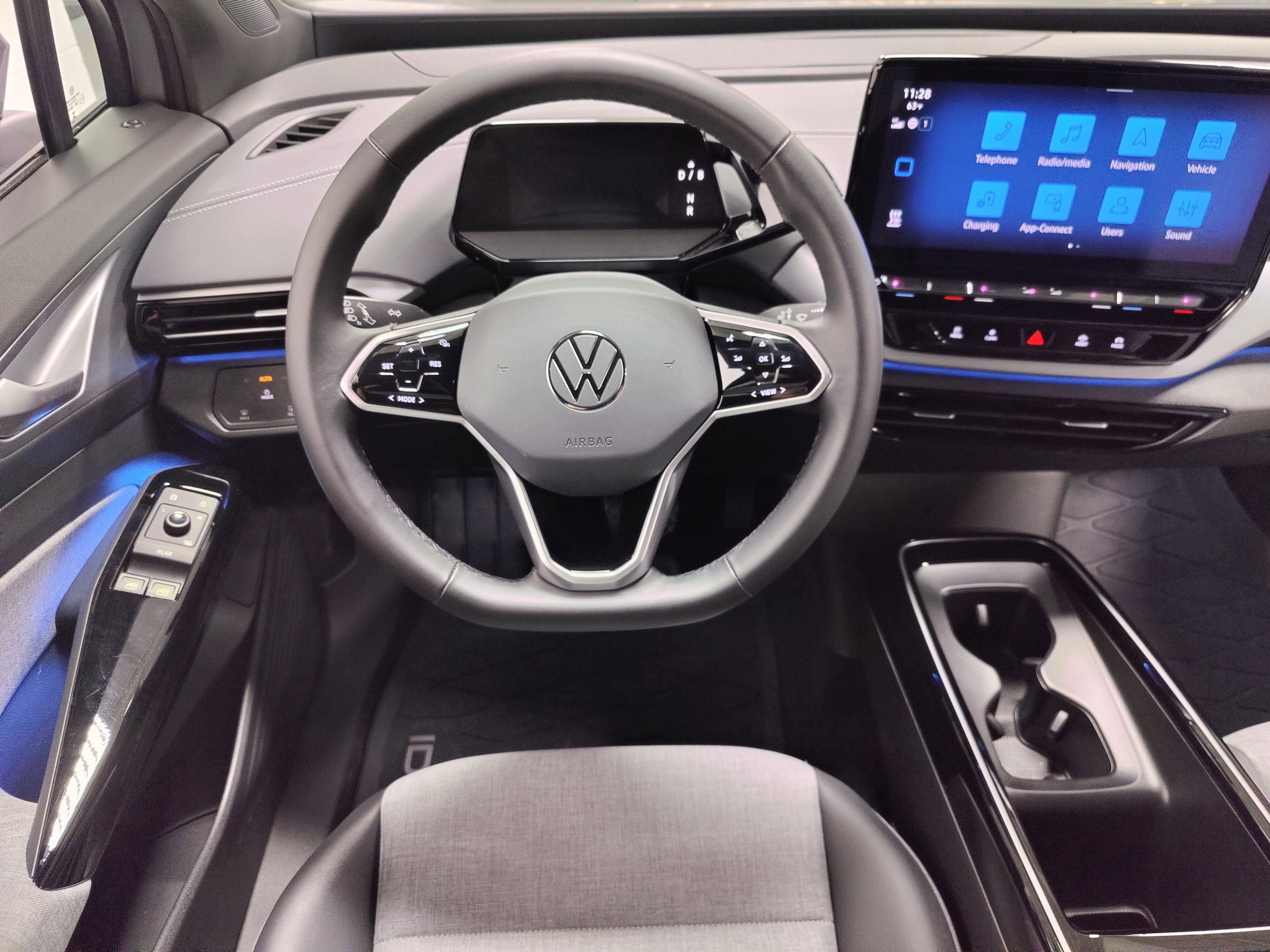 Used 2024 Volkswagen ID.4 2WD image 15