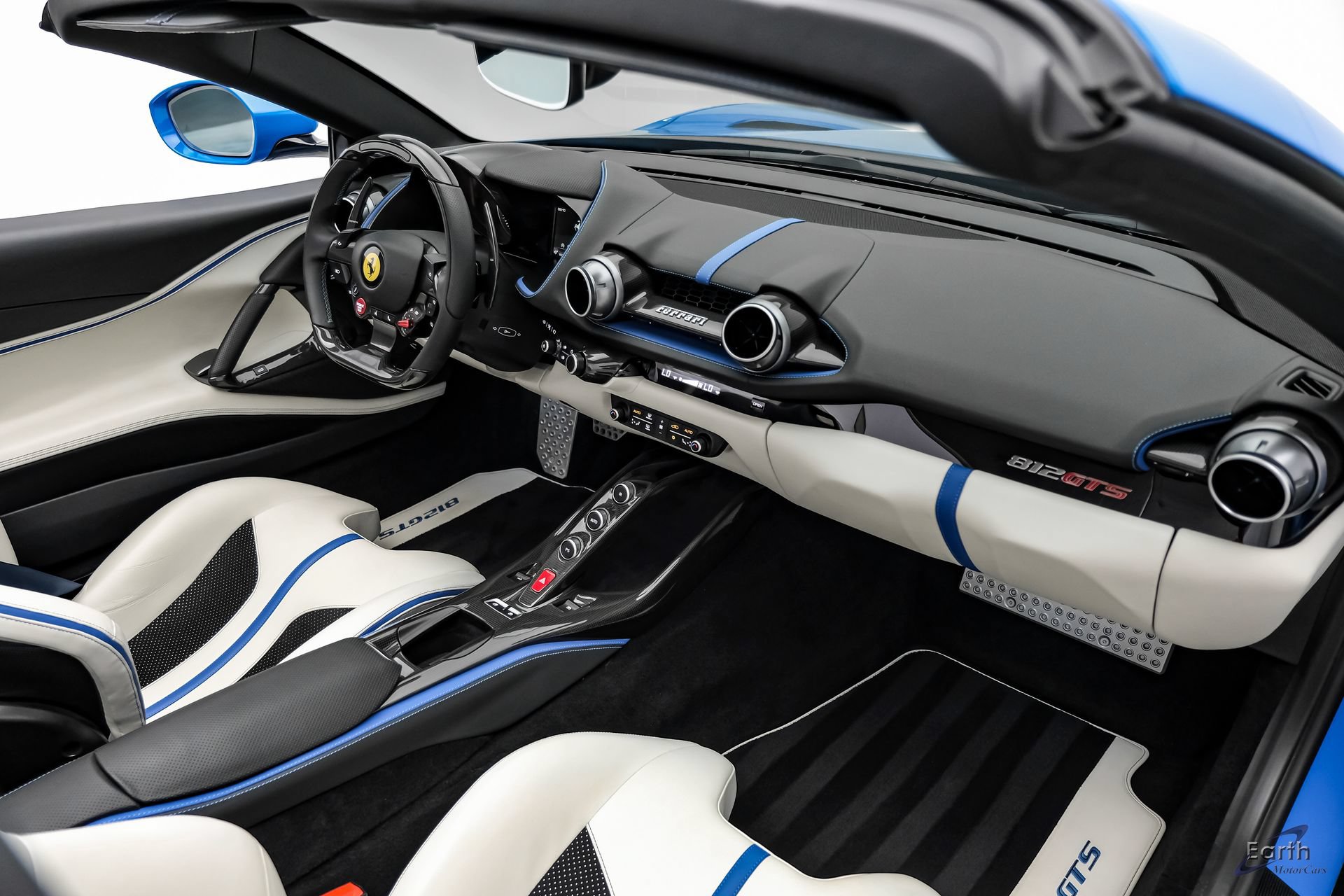 Used 2022 Ferrari 812 GTS RWD image 57