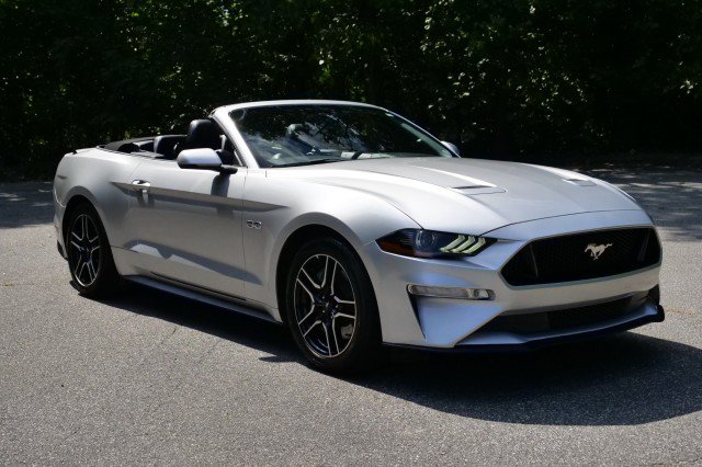 Used 2018 Ford Mustang GT Premium RWD image 4