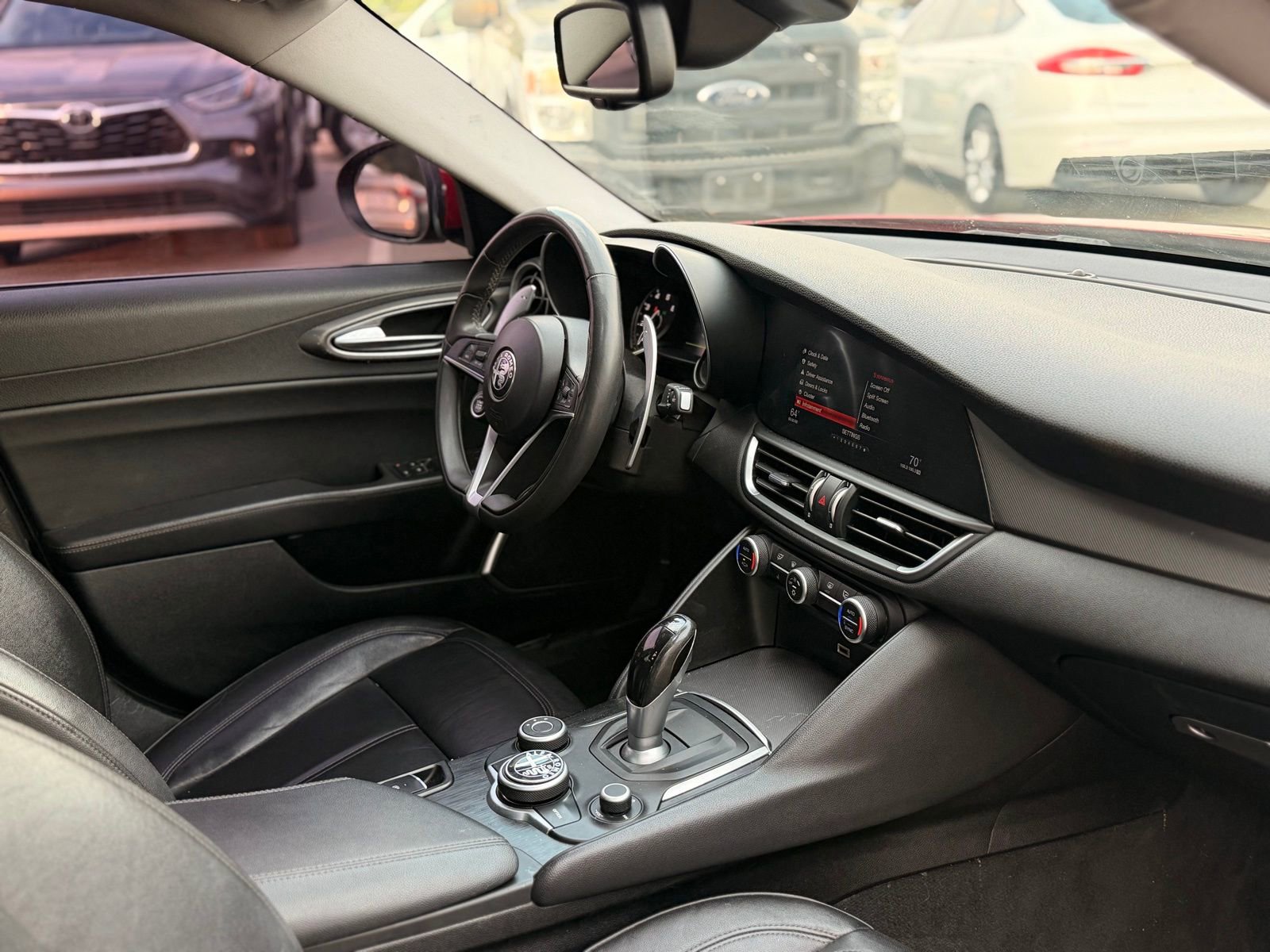 Used 2017 Alfa Romeo Giulia w/ Sport Appearance Package RWD image 20