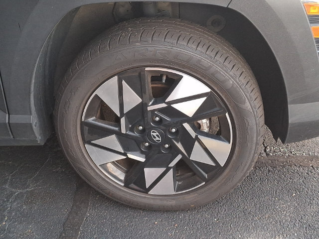 Used 2025 Hyundai Kona SEL AWD/4WD image 4