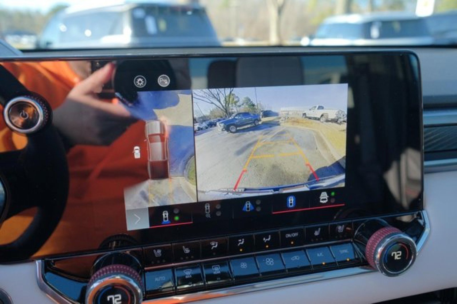 Used 2023 GMC Canyon AT4X image 26