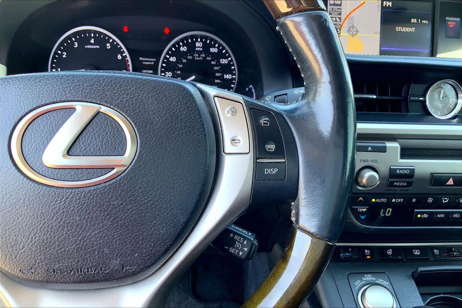 Used 2014 Lexus ES 350 w/ Luxury Package FWD image 24