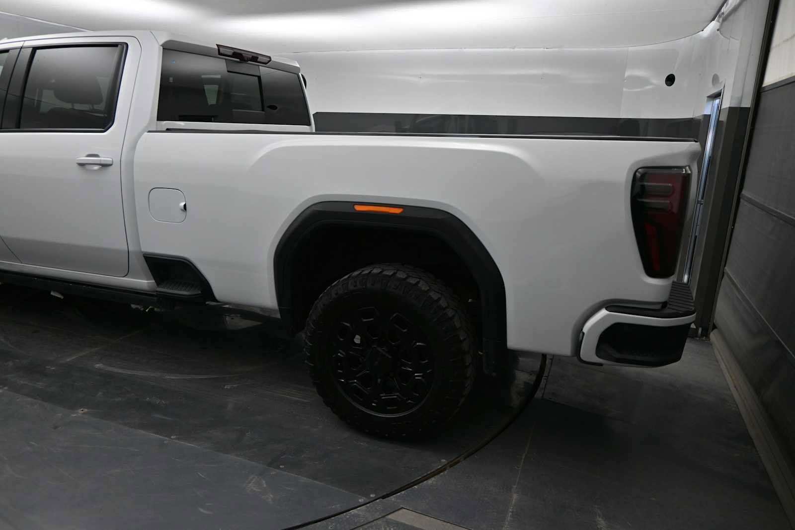 Used 2024 GMC Sierra 2500 AT4 w/ AT4 Premium Plus Package AWD/4WD image 41