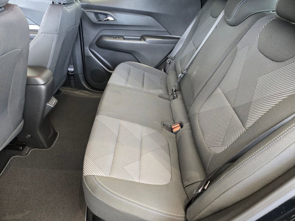 New 2027 Chevrolet Bolt LT w/ Comfort Package image 7