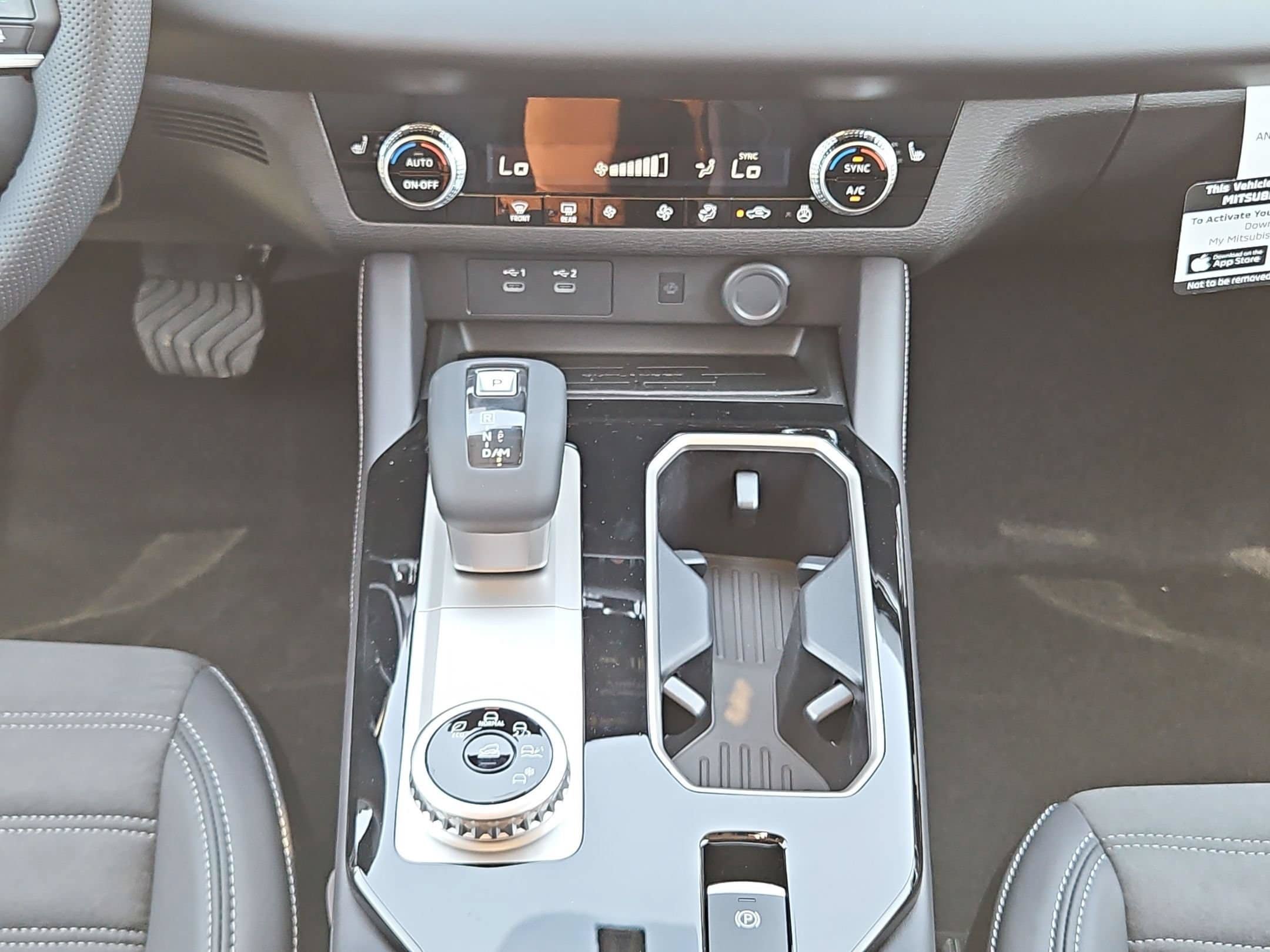 New 2026 Mitsubishi Outlander SE FWD image 19