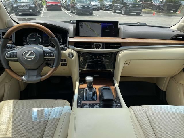 Used 2021 Lexus LX 570 4WD w/ Luxury Package image 23