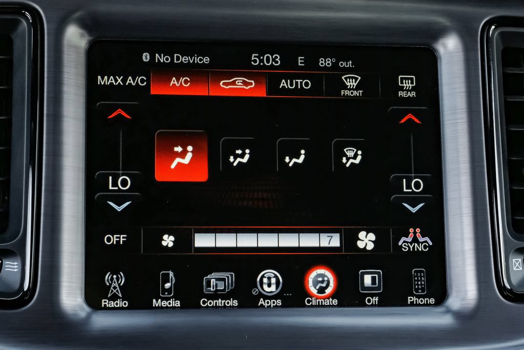 Used 2016 Dodge Challenger R/T Scat Pack RWD image 30