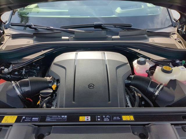 New 2026 Land Rover Range Rover SV image 18