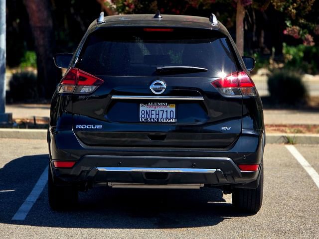 Used 2020 Nissan Rogue SV image 10