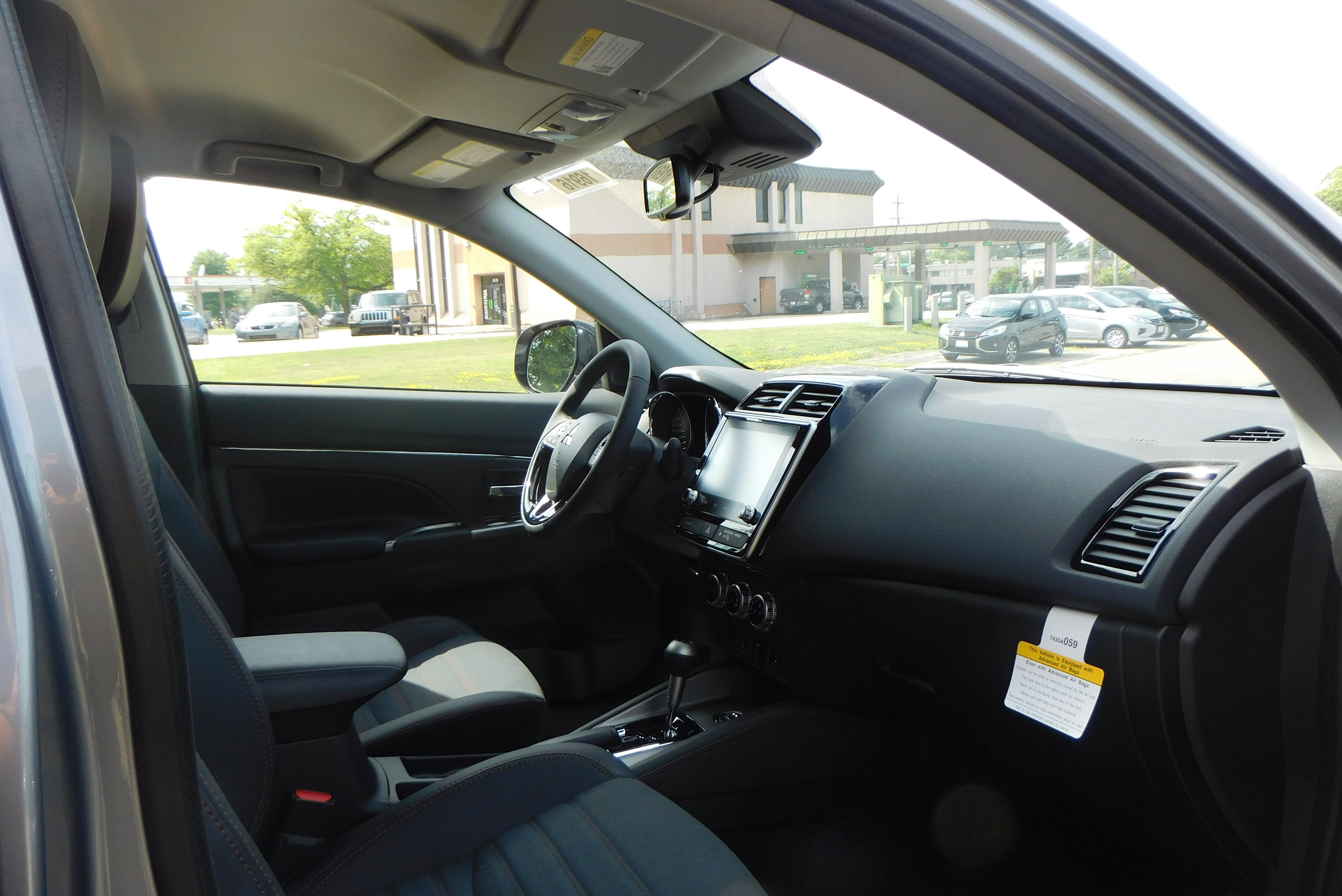 New 2025 Mitsubishi Outlander Sport SE image 34