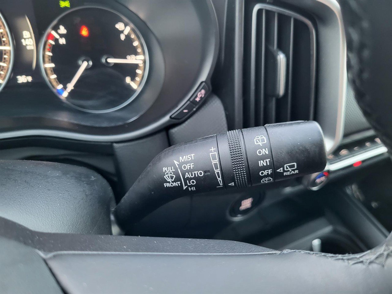 Used 2025 MAZDA CX-50 AWD 2.5 S w/ Preferred Package image 24