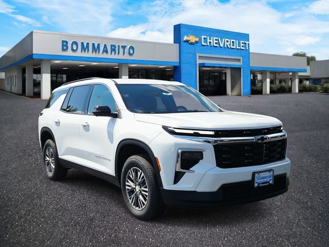 New 2026 Chevrolet Traverse LT w/ Driver Confidence Package AWD/4WD image 7