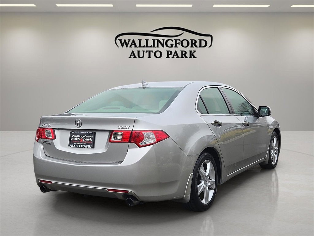 Used 2010 Acura TSX Sedan image 4