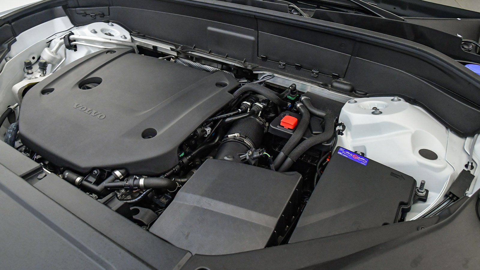 Certified 2025 Volvo XC90 B6 Plus w/ Protection Package Premier image 31