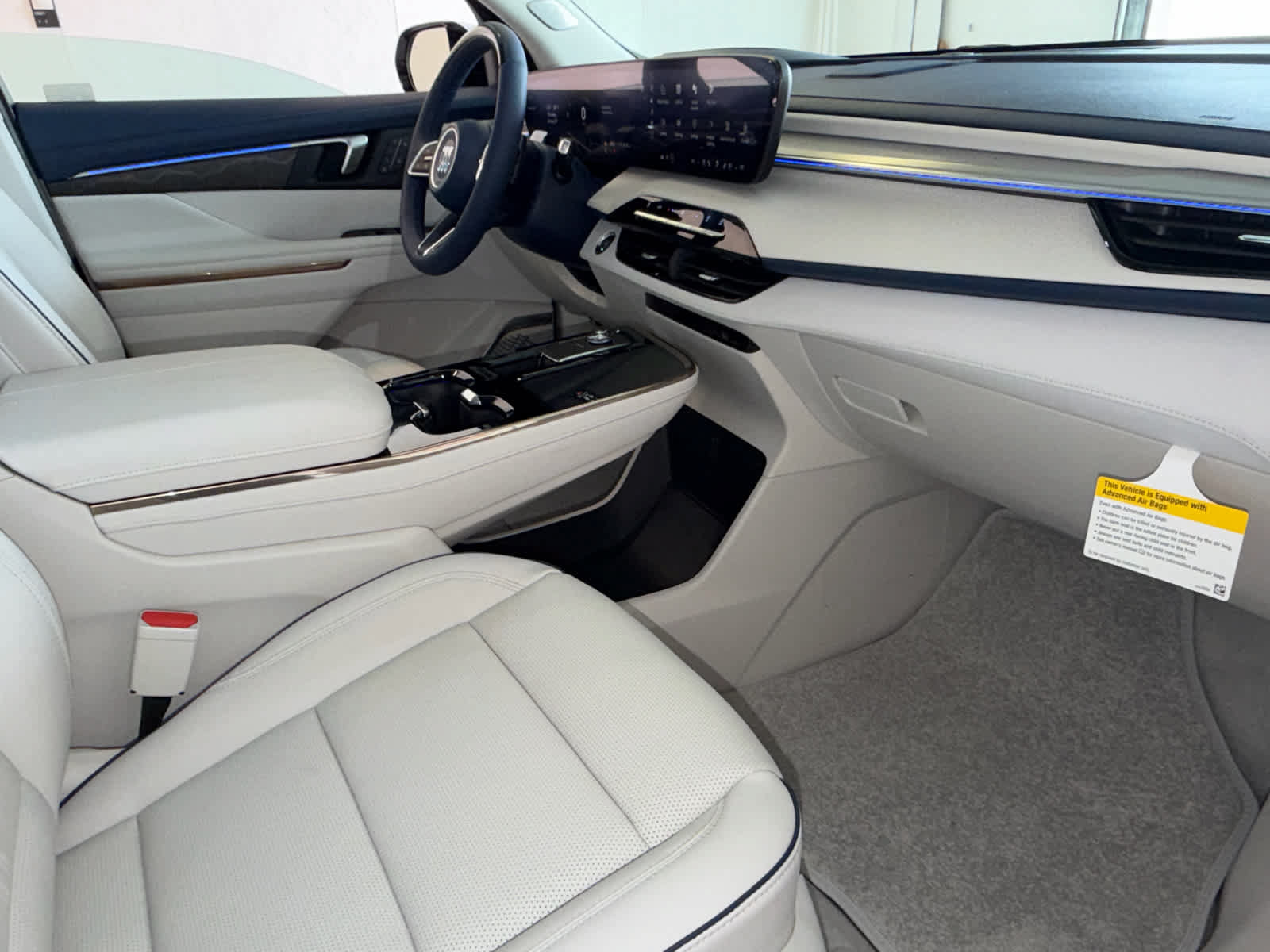 New 2026 Buick Enclave Avenir w/ Super Cruise Package FWD image 30