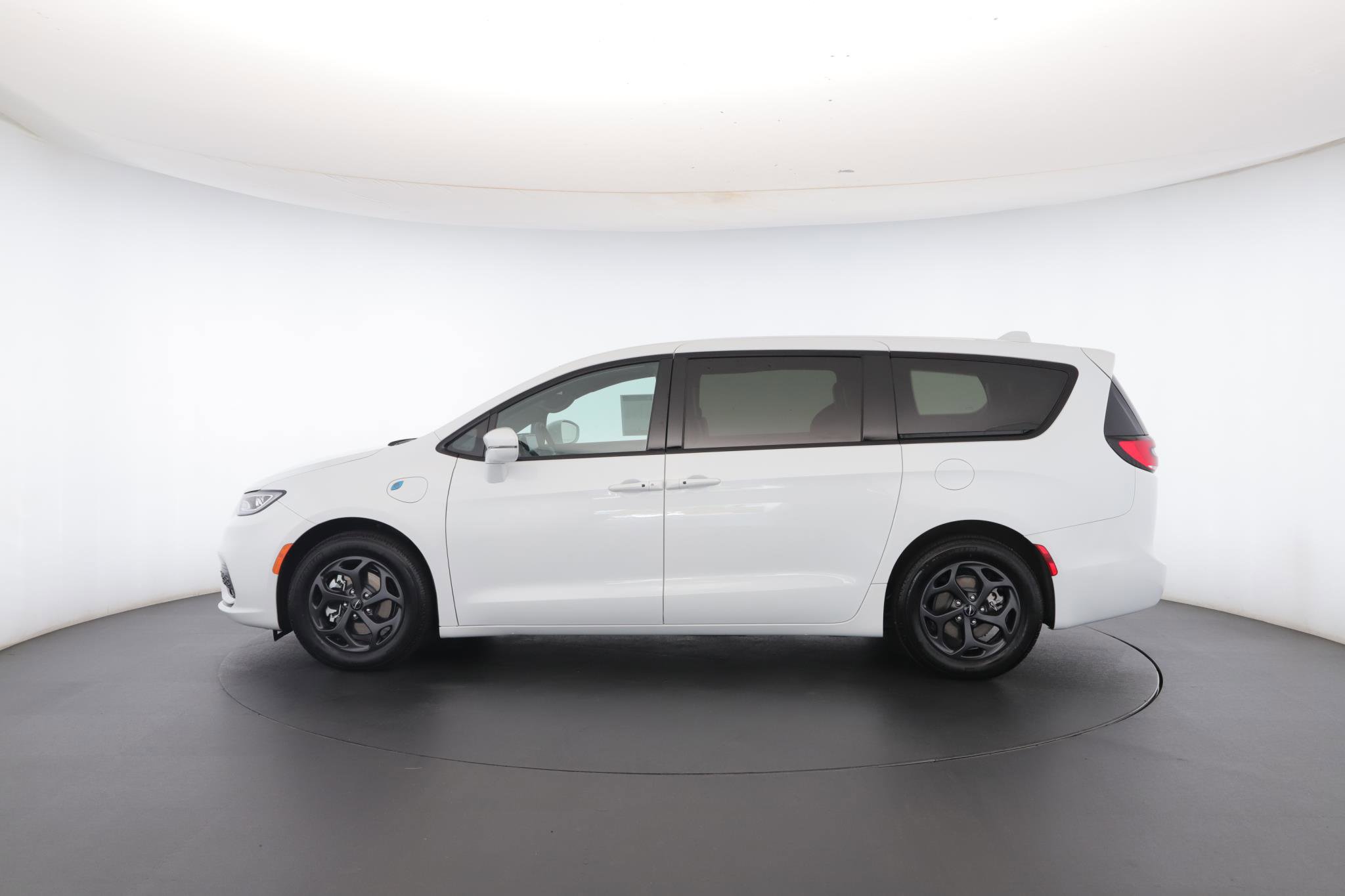 Used 2022 Chrysler Pacifica Touring-L w/ S Appearance Package image 27