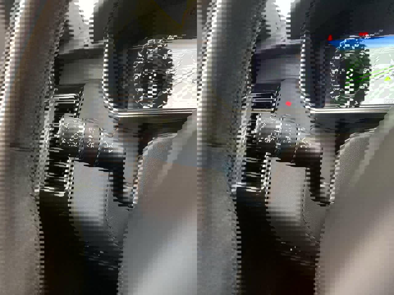 Used 2022 Land Rover Range Rover Sport HST image 24