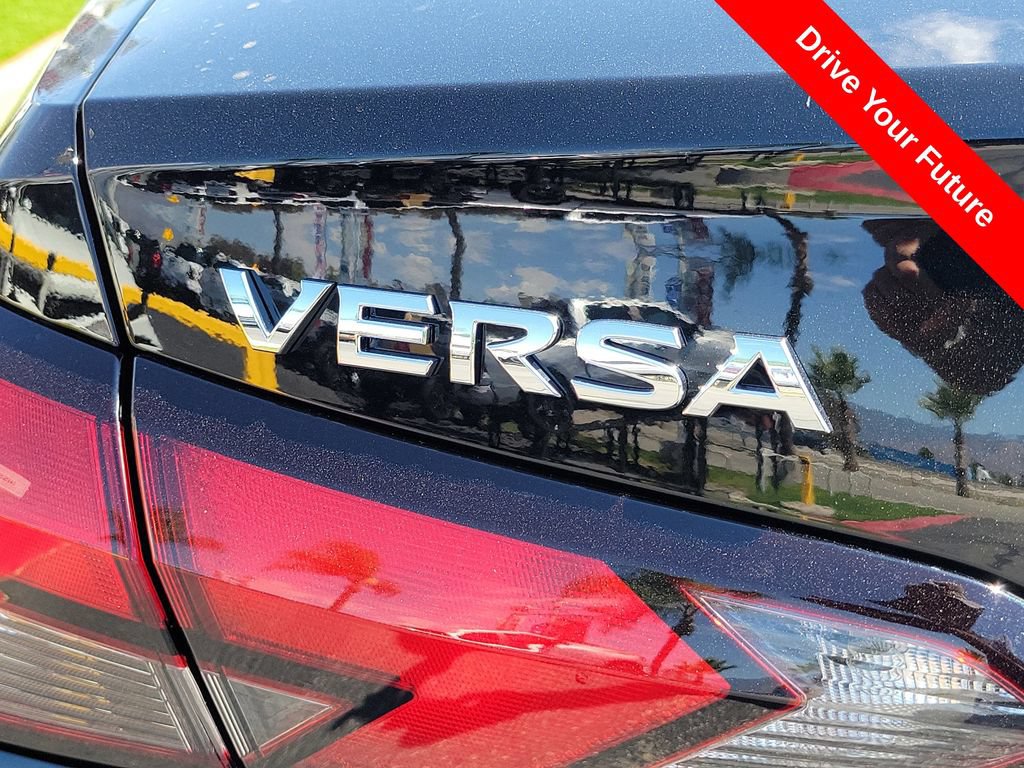 Used 2025 Nissan Versa SV w/ Trunk Package FWD image 28