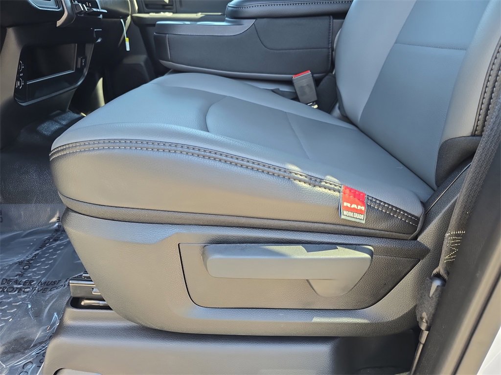 New 2026 RAM 2500 Tradesman w/ Chrome Appearance Group image 28