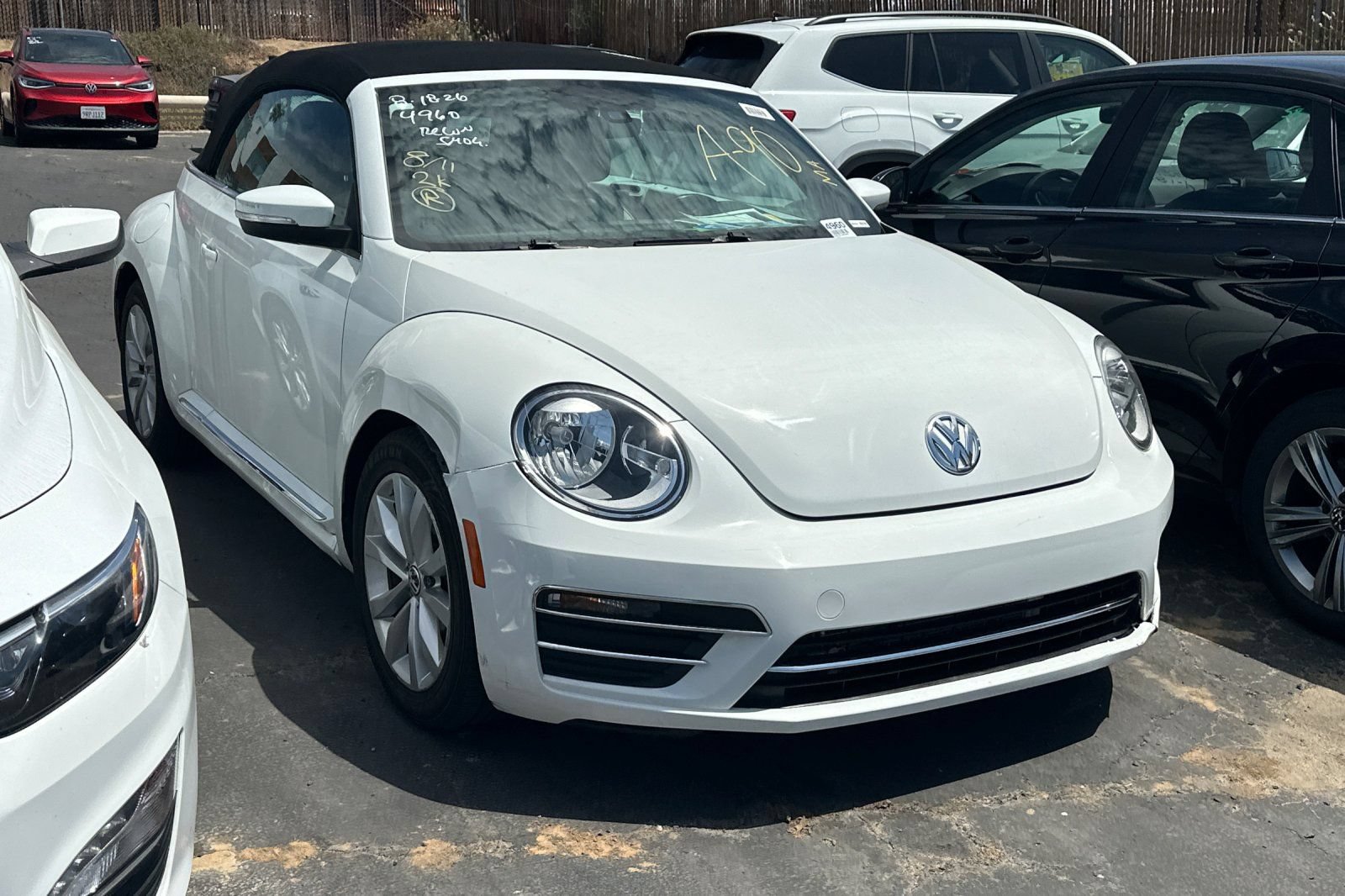 Used 2017 Volkswagen Beetle 1.8T Classic FWD image 2