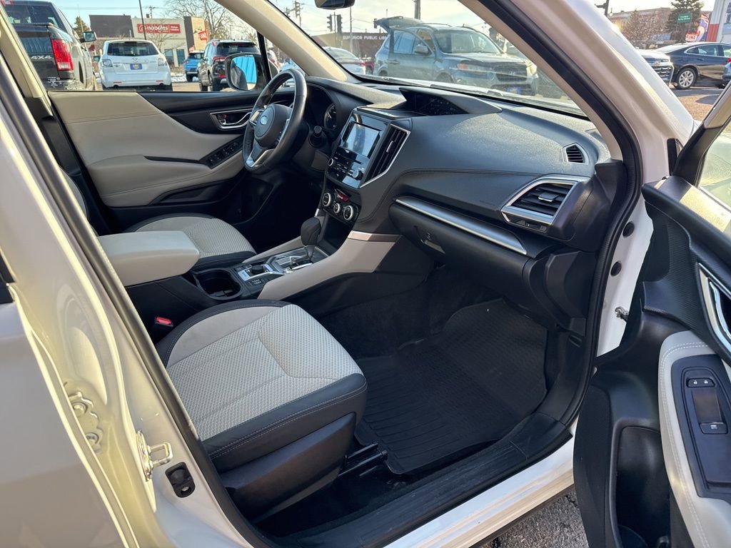 Used 2022 Subaru Forester Premium image 34