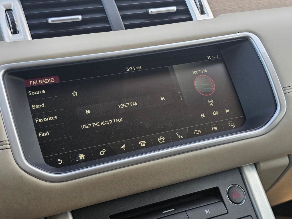 Used 2018 Land Rover Range Rover Evoque Autobiography AWD/4WD image 25