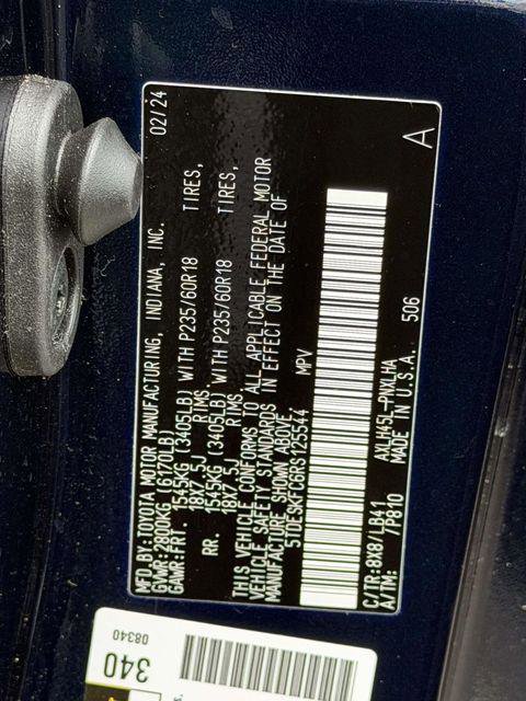 Certified 2024 Toyota Sienna Platinum image 26