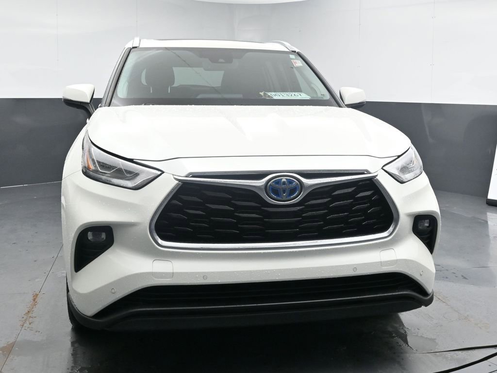 Used 2020 Toyota Highlander Limited image 3