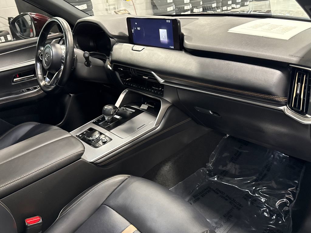 Used 2024 MAZDA CX-90 Plug-In Hybrid w/ Premium Plus AWD/4WD image 17