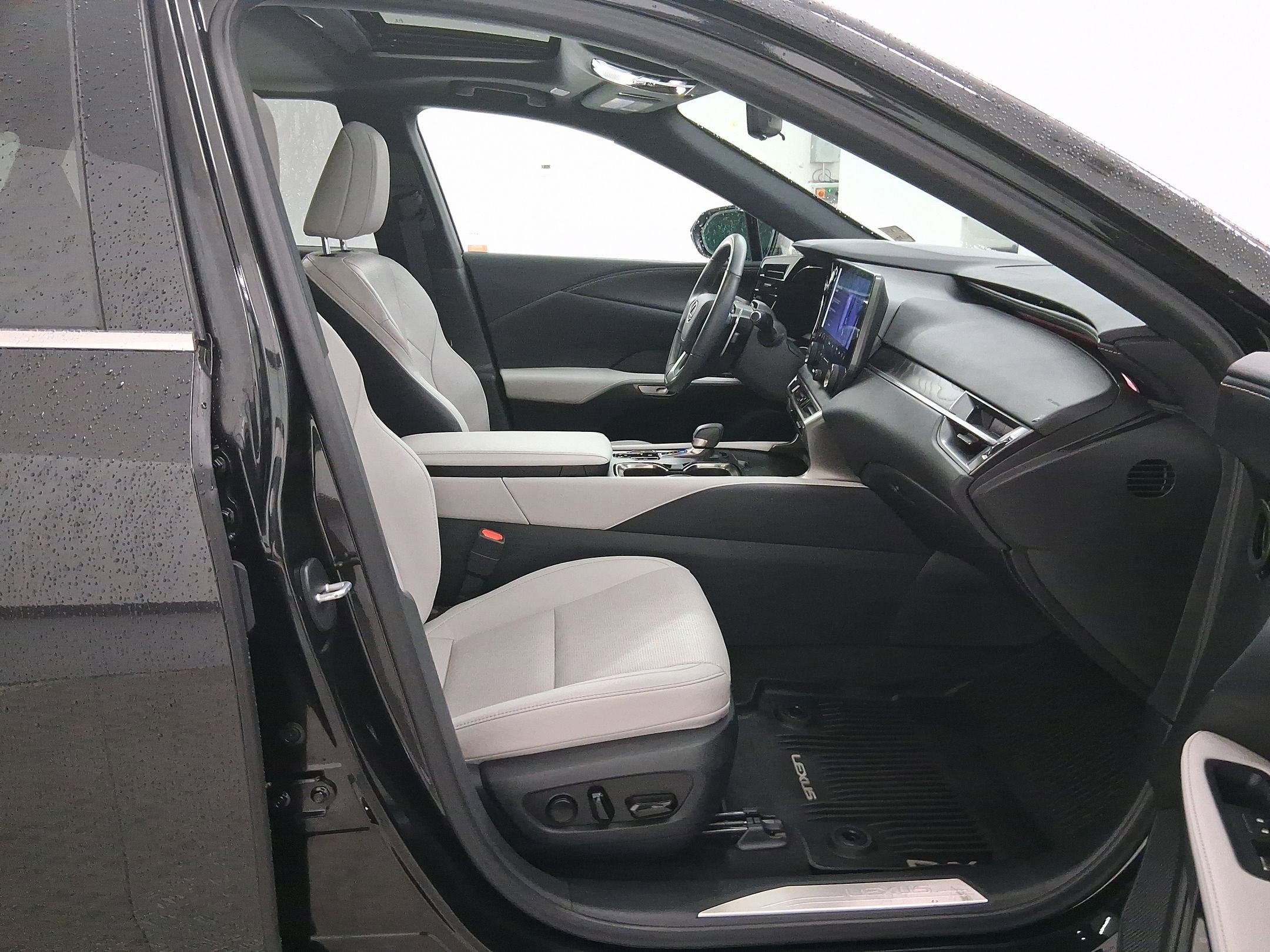 Certified 2023 Lexus RX 350 FWD image 32