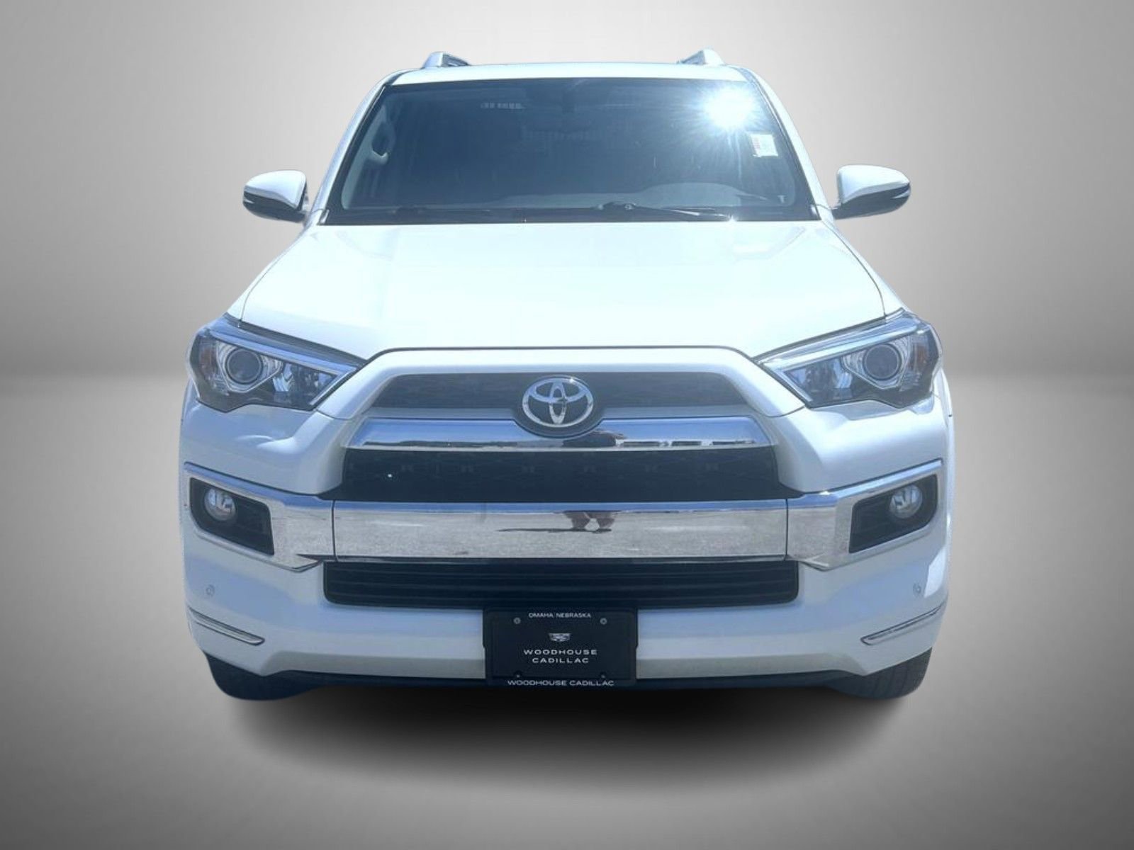 Used 2019 Toyota 4Runner Limited AWD/4WD image 2