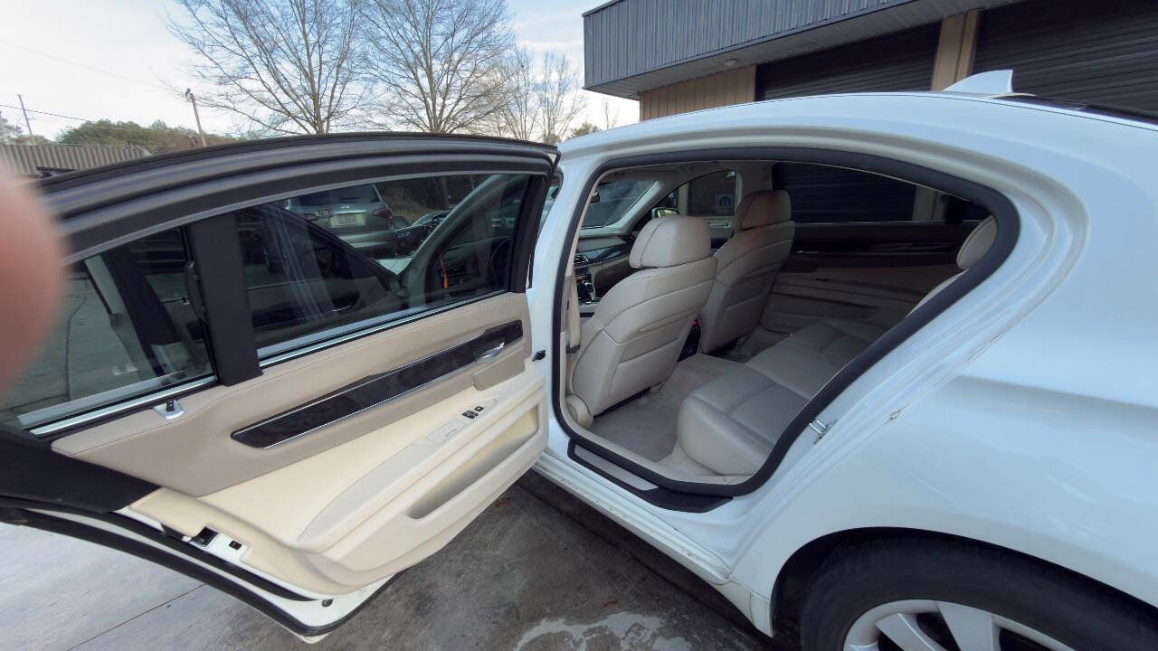 Used 2009 BMW 750Li image 36