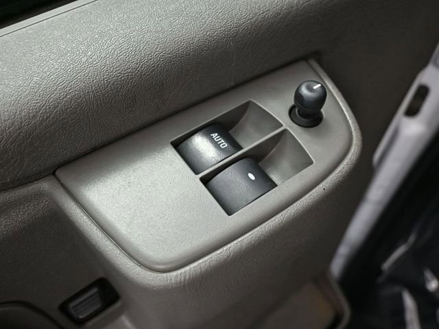 Used 2022 Chevrolet Express 2500 w/ Driver Convenience Package image 19