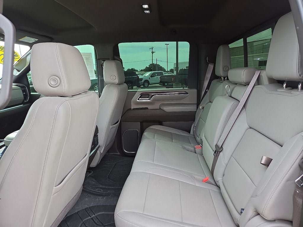 Used 2024 Chevrolet Silverado 2500 LTZ w/ LTZ Premium Package AWD/4WD image 20