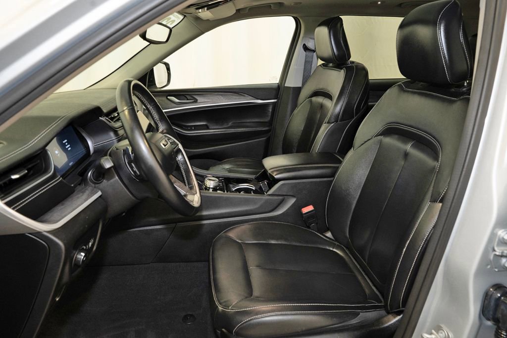 Used 2022 Jeep Grand Cherokee L Limited image 14