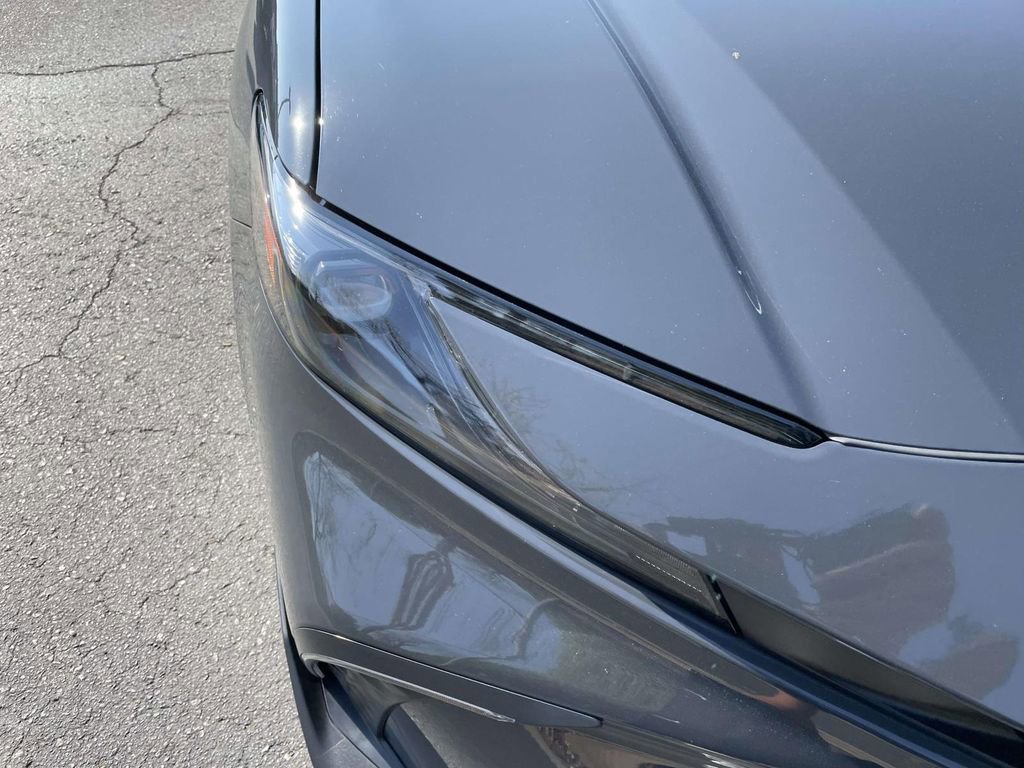 Used 2025 Toyota Camry SE image 17