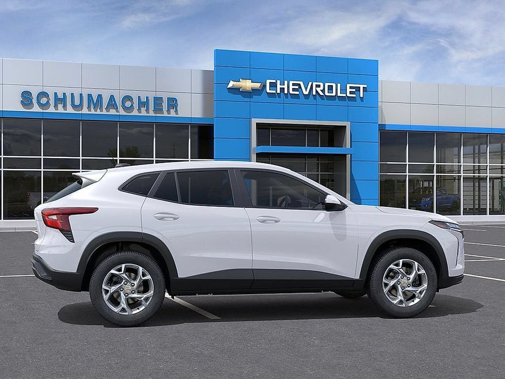 New 2026 Chevrolet Trax LS w/ LS Convenience Package FWD image 5