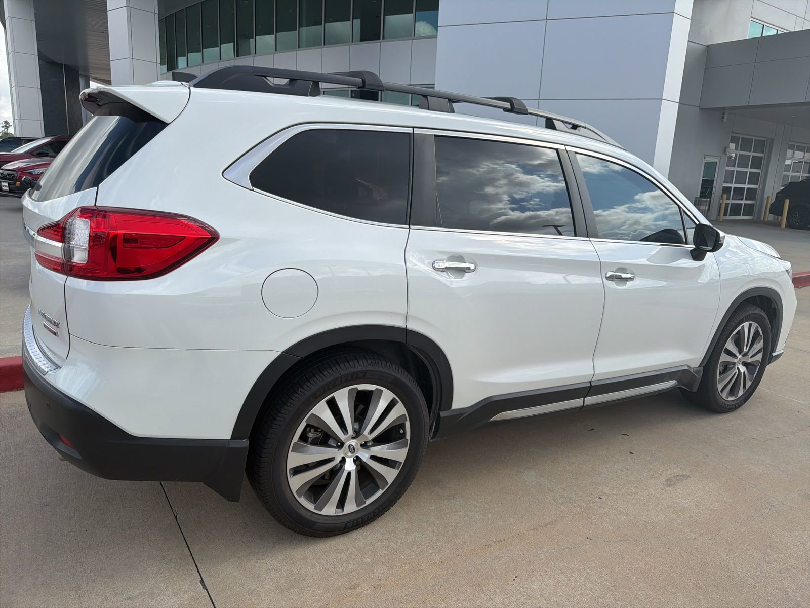 Used 2022 Subaru Ascent Touring w/ Popular Package #2A image 4