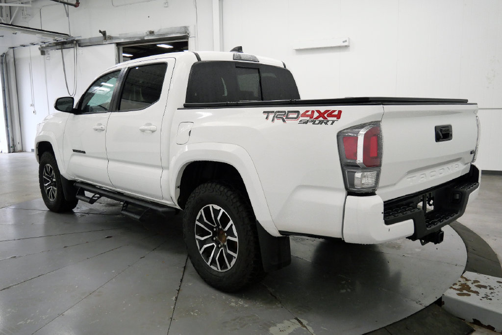 Used 2023 Toyota Tacoma TRD Sport AWD/4WD image 6