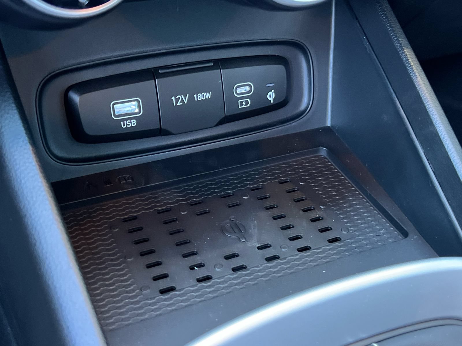 New 2026 Hyundai Venue SEL FWD image 26