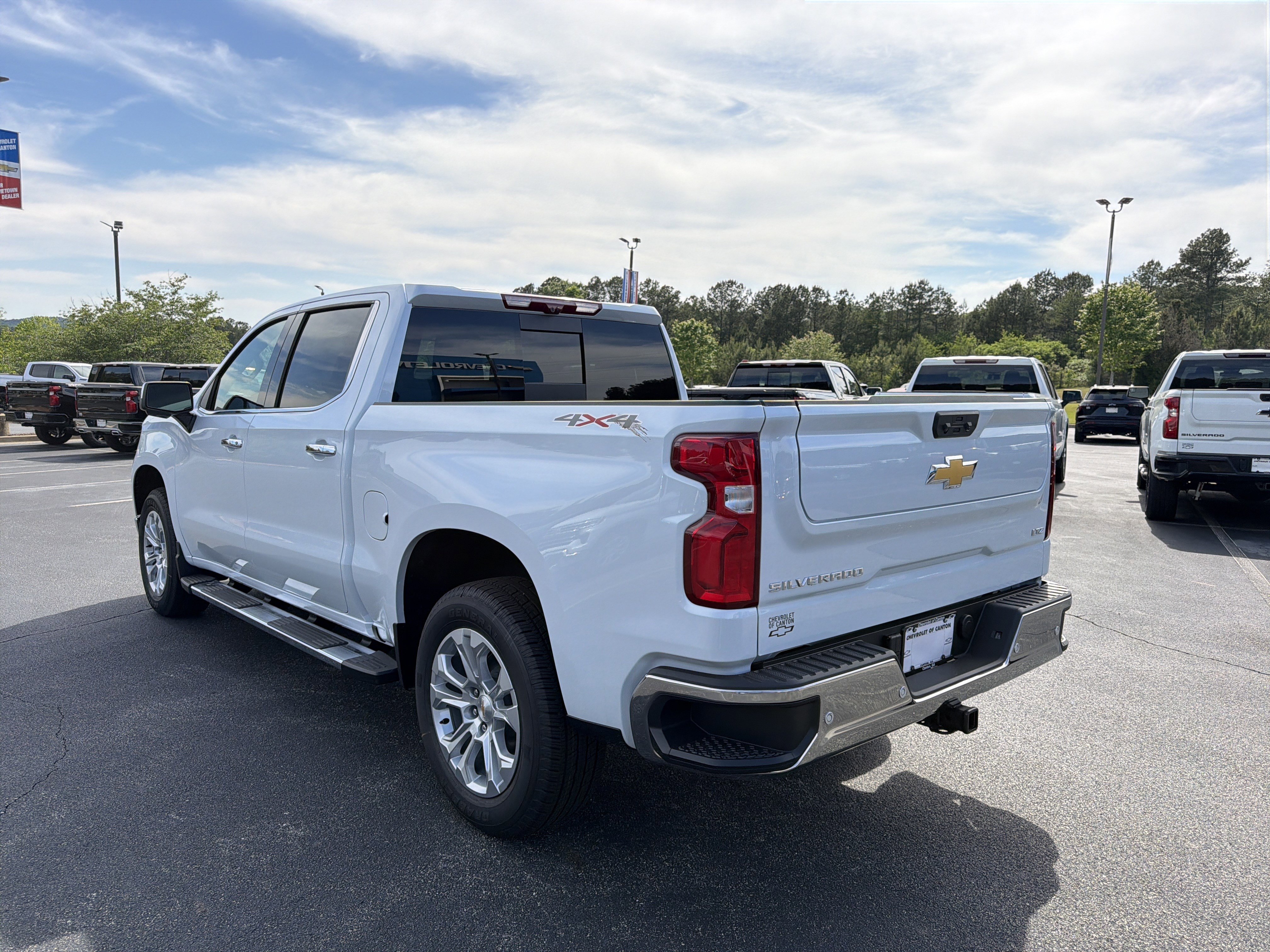 New 2026 Chevrolet Silverado 1500 LTZ w/ Technology Package AWD/4WD image 7